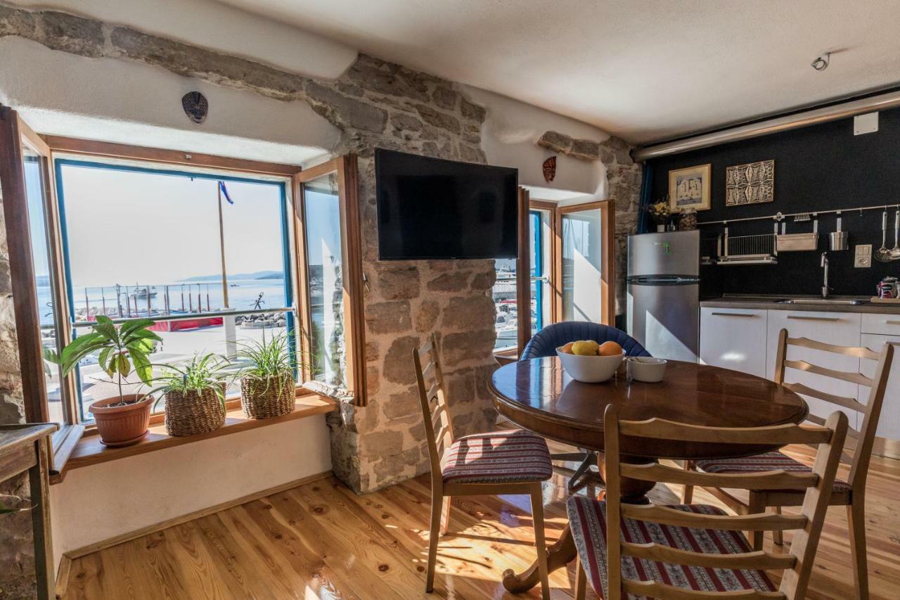 Appartamento Old House Vodice Esterno foto